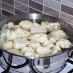 How to Blanch Cauliflower (Using Multiple Methods)
