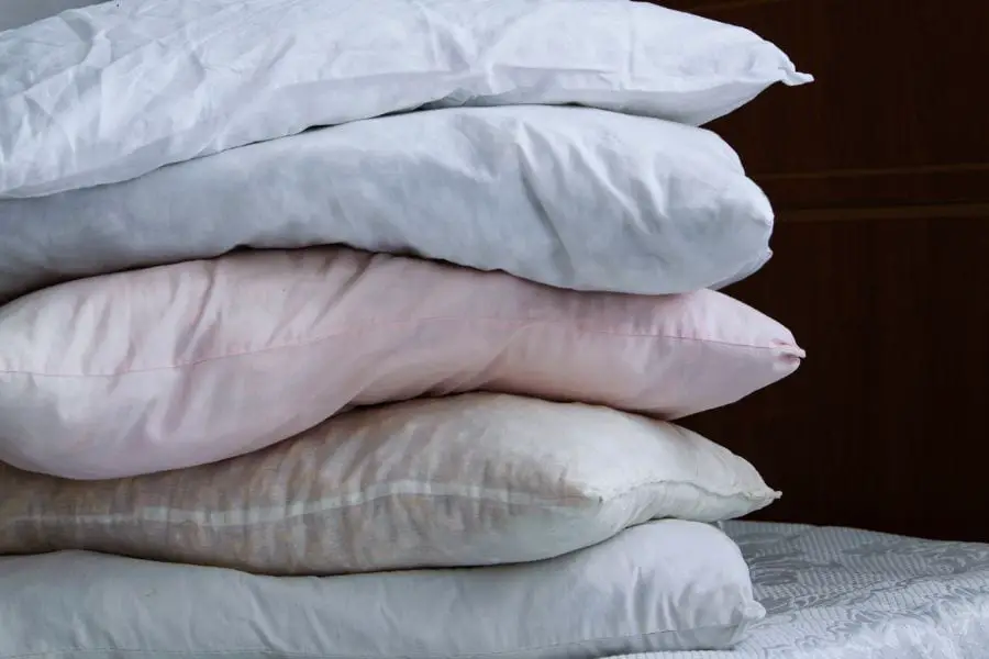 4 Simple Reasons Why Pillows Go Flat (Plus 3 Fixes)